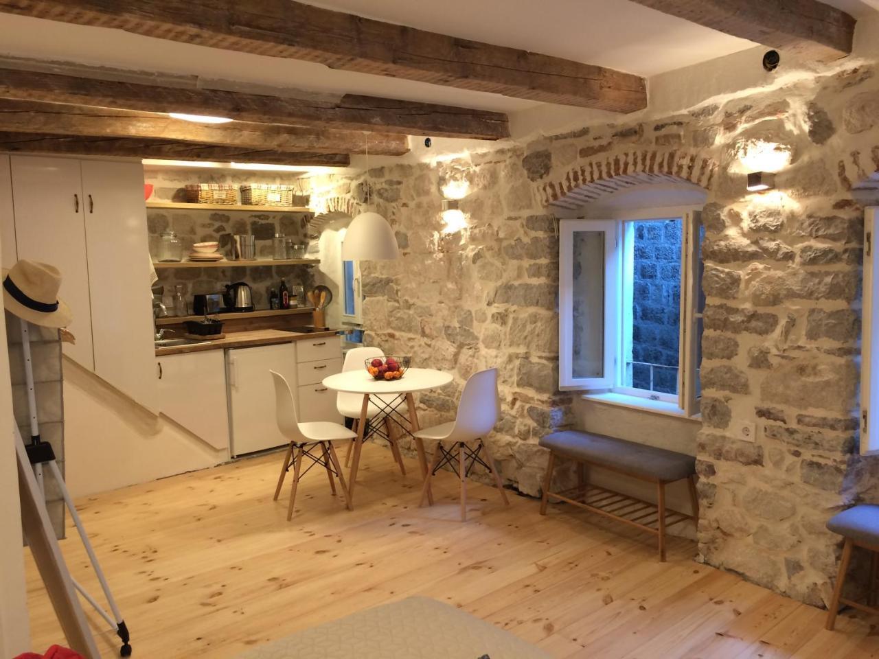Chic & Stylish With Seaview-Terrace - Kotor Indah Leilighet Eksteriør bilde
